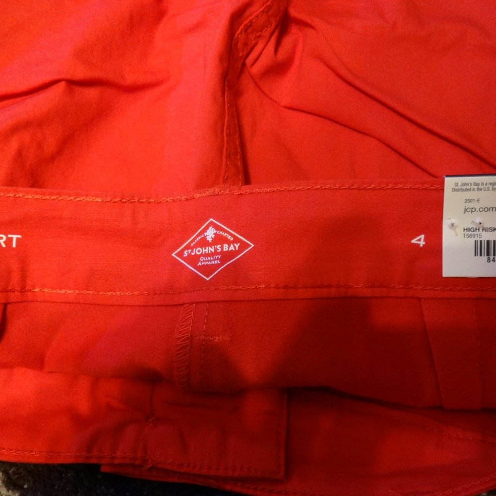 NWT st johns bay red skort size 4 - Picture 3 of 4